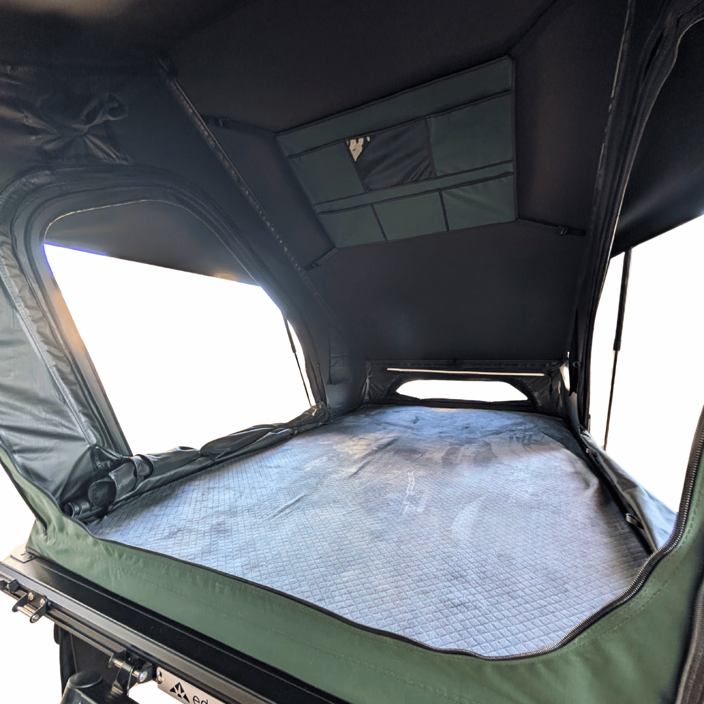 Tente de toit rigide Cervina 4478