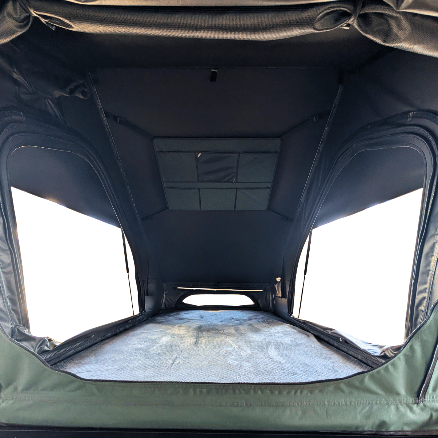 Tente de toit rigide Cervina 4478